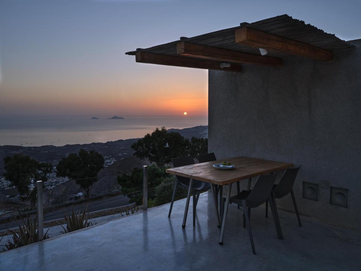 Апартаменты Santorini Heights Пиргос Экстерьер фото